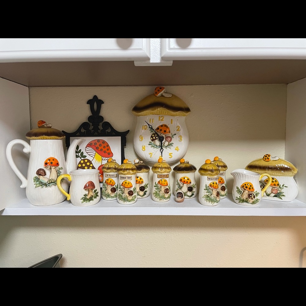 Merry Mushroom Collection